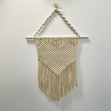 Load image into Gallery viewer, Small Macrame Heart