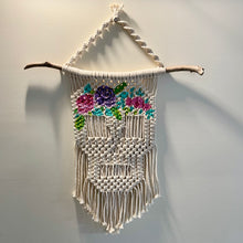 Load image into Gallery viewer, Macrame Sugar Skull #001
