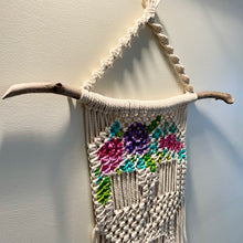 Load image into Gallery viewer, Macrame Sugar Skull #001
